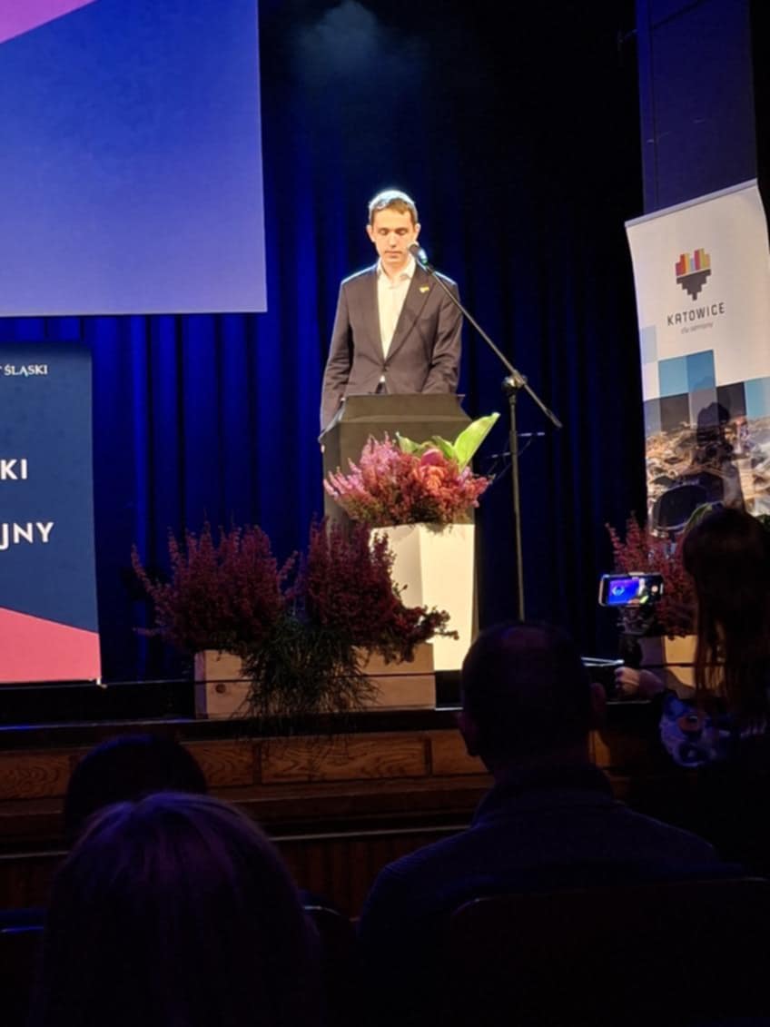 Uczeń dziękuje w imieniu nagrodzonych