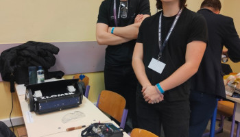 drużyna Bartosz Kotula i Szymon Kędzior (RobotZłom) z klasy 2AN