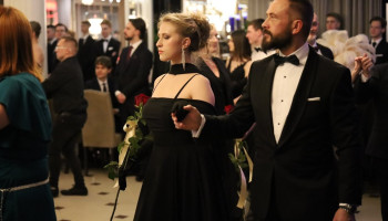 Elegancja podczas poloneza