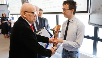 Nagradzanie naszego ucznia w bloku teletechnicznym