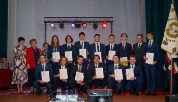 absolwenci 5BK ze świadectwami z wyróżnieniem, Dyrekcja i wychowawczyni