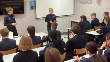 przedstawicielki CBZC informują o swojej pracy