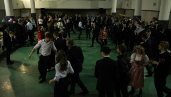 wspólna zabawa, taniec – belgijka 